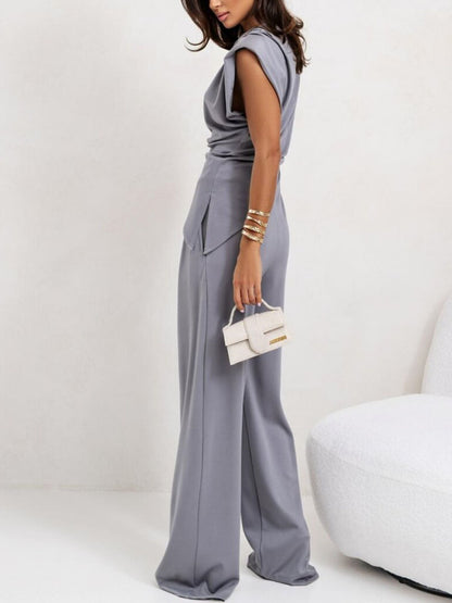 Set with Draped Elements in a Sculptural Cut