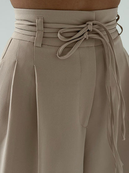 Luxe Regina™ | Elegant Wide-Leg Pants with High Waistband and Belt Detail