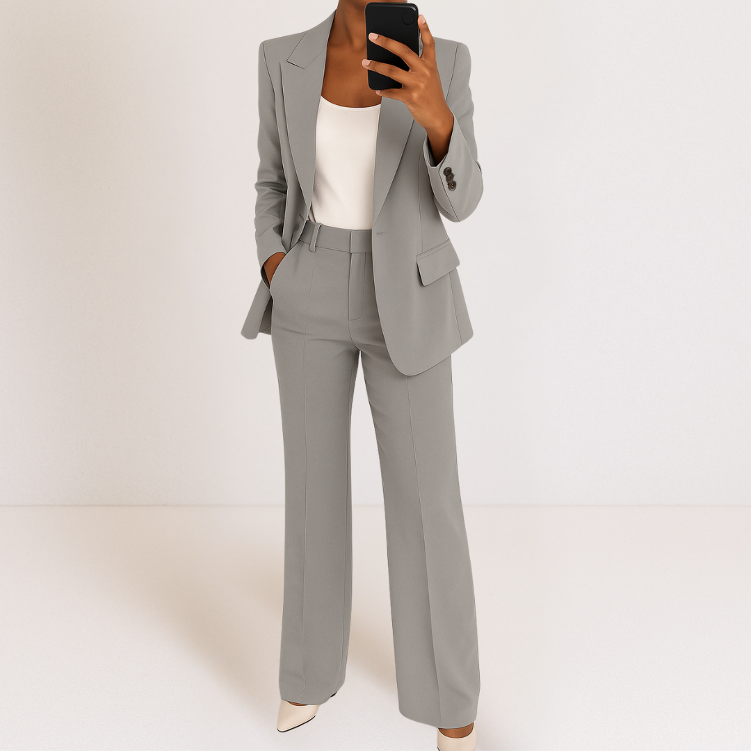 Fitted blazer and trousers set