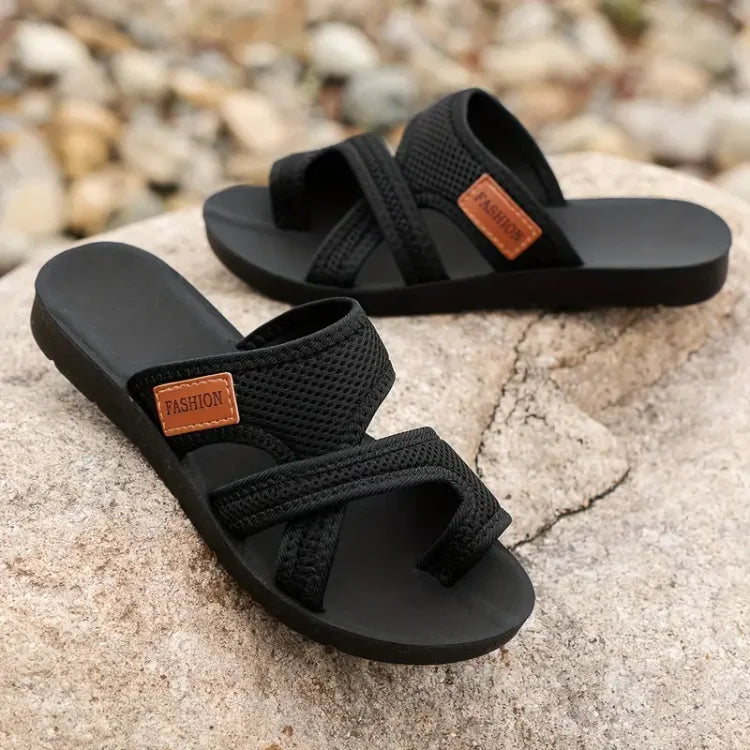 Comfortable orthopaedic sandals