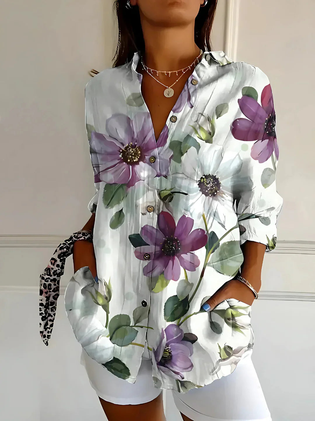 Luxe Regina™ – Blouse with Floral Wave Pattern
